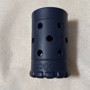 NWOT Bogg Skinny Can Holder